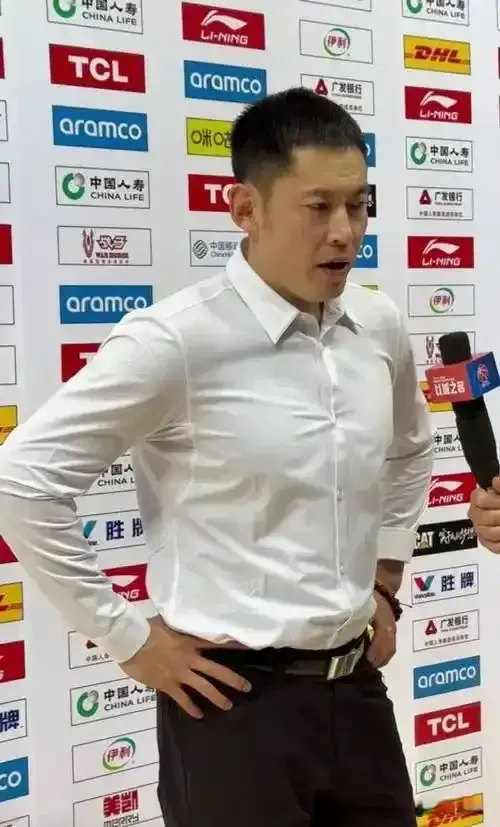 而北控队所, 也从新疆返, 张庆鹏逗乐