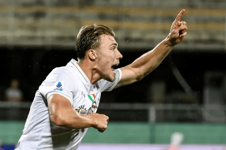 与一位更有 与一位更有