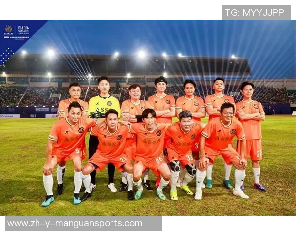 温暖人心的足球明星:他们不仅在球场上闪耀更用爱心感染世界